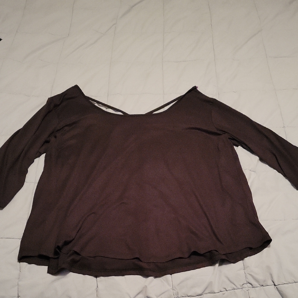 Black 3/4 Sleeve Relaxed Backless Blouse